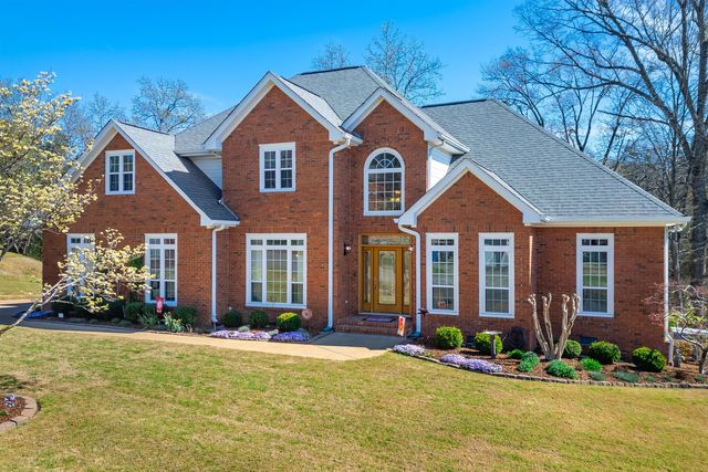 2007 Bay Pointe Drive, Hixson, TN 37343