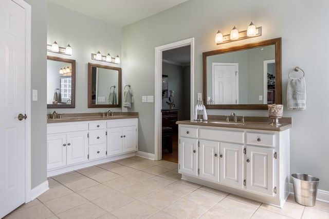2007 Bay Pointe Drive, Hixson, TN 37343