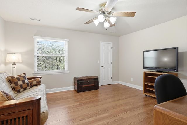 2007 Bay Pointe Drive, Hixson, TN 37343