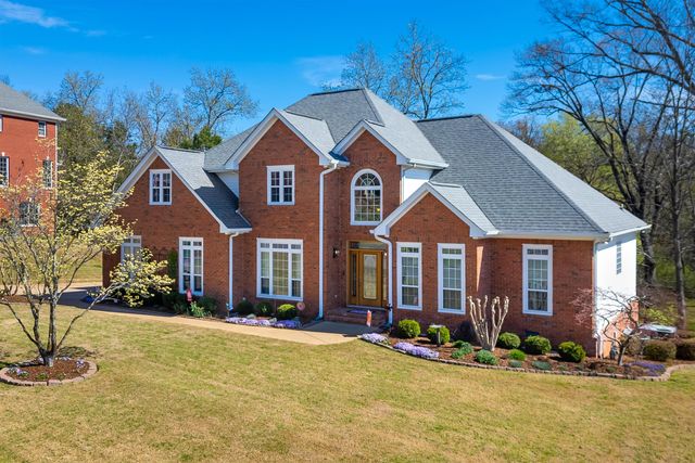 2007 Bay Pointe Drive, Hixson, TN 37343