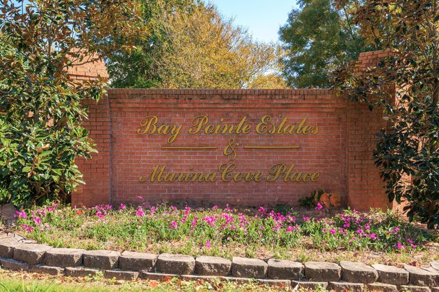 2007 Bay Pointe Drive, Hixson, TN 37343