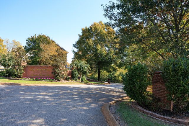 2007 Bay Pointe Drive, Hixson, TN 37343
