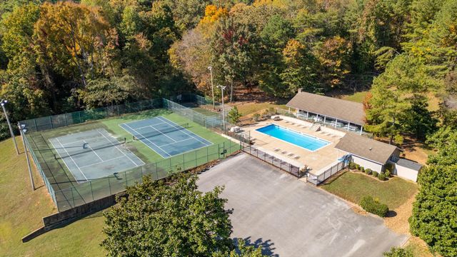 2007 Bay Pointe Drive, Hixson, TN 37343