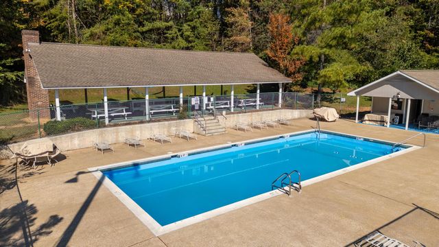 2007 Bay Pointe Drive, Hixson, TN 37343