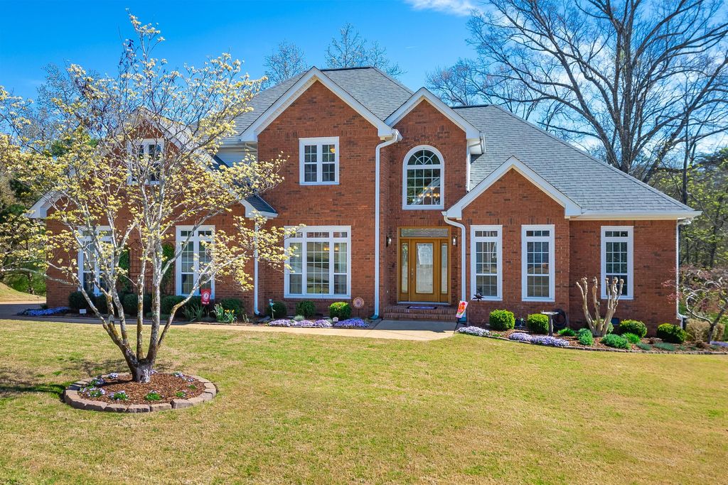 2007 Bay Pointe Drive, Hixson, TN 37343
