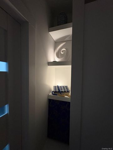 4 Sadore 1R, Yonkers, NY 10710