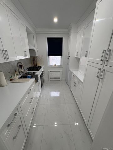 4 Sadore 1R, Yonkers, NY 10710