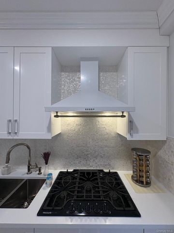 4 Sadore 1R, Yonkers, NY 10710