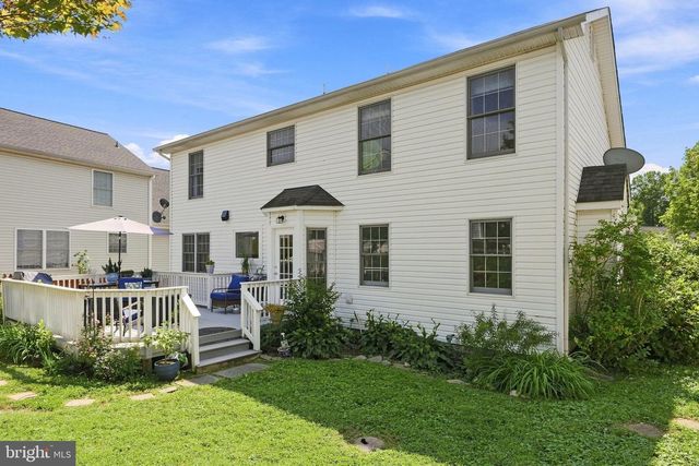 241 BREEZEWOOD DR, Warrenton, VA 20186