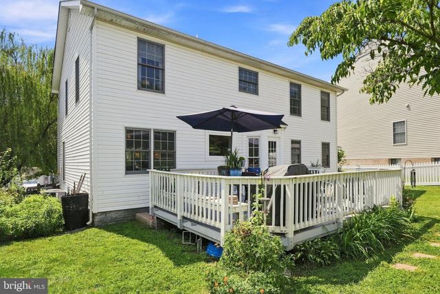 241 BREEZEWOOD DR, Warrenton, VA 20186