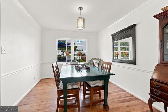 241 BREEZEWOOD DR, Warrenton, VA 20186