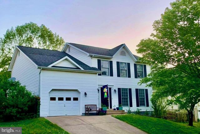 241 BREEZEWOOD DR, Warrenton, VA 20186