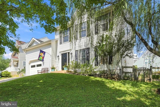 241 BREEZEWOOD DR, Warrenton, VA 20186