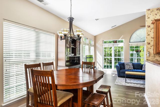 1830 Chinchester Lane, Charlotte, NC 28270