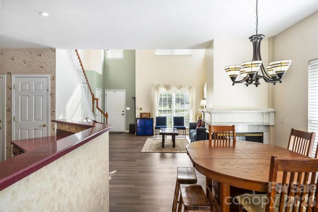 1830 Chinchester Lane, Charlotte, NC 28270