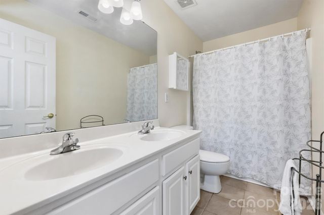 1830 Chinchester Lane, Charlotte, NC 28270