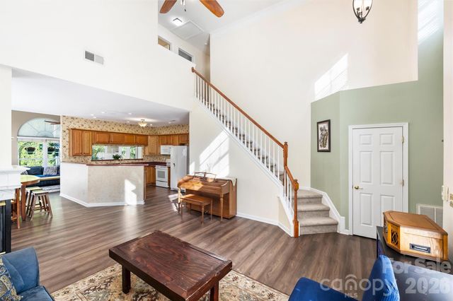 1830 Chinchester Lane, Charlotte, NC 28270