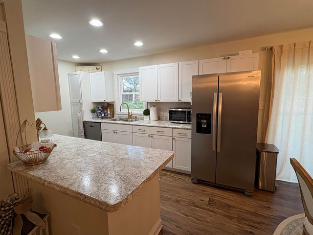3029 Riverside Springs Drive, London, KY 40744