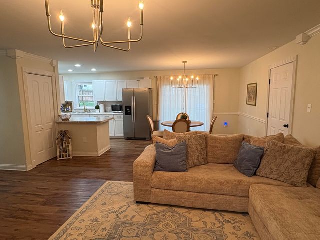 3029 Riverside Springs Drive, London, KY 40744