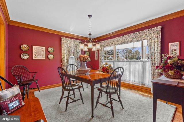 12 TIFFANY DR, Carlisle, PA 17015