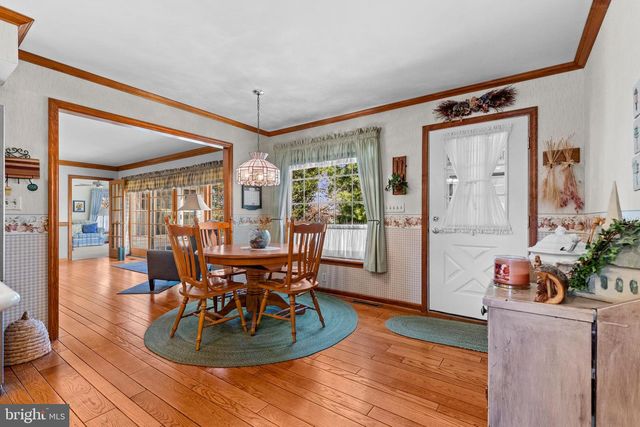 12 TIFFANY DR, Carlisle, PA 17015