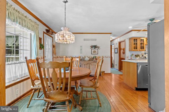 12 TIFFANY DR, Carlisle, PA 17015