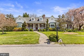 12 TIFFANY DR, Carlisle, PA 17015
