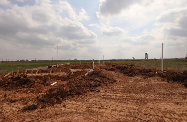 12401 Barkley Cove Drive, Texas City, TX 77591