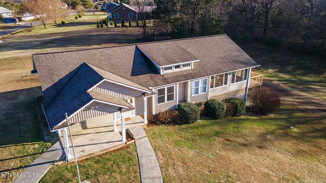 1002 Dawning Rd, Newport, TN 37821
