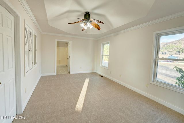 1002 Dawning Rd, Newport, TN 37821