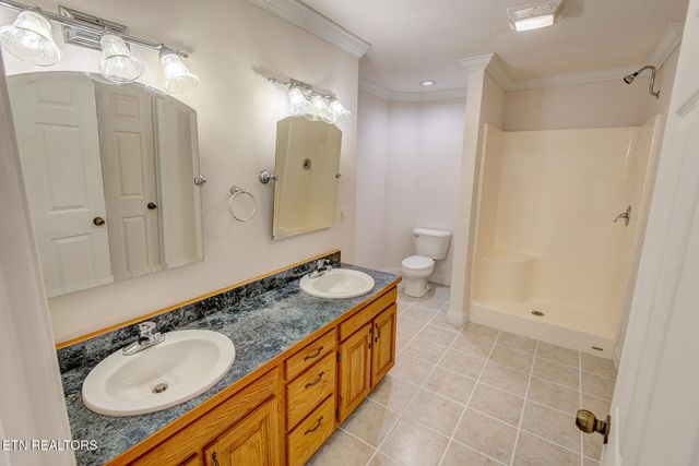 1002 Dawning Rd, Newport, TN 37821