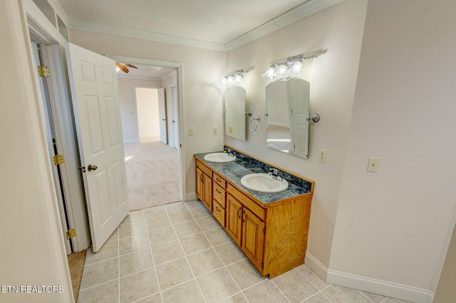 1002 Dawning Rd, Newport, TN 37821