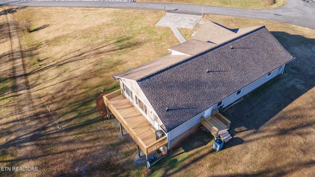 1002 Dawning Rd, Newport, TN 37821