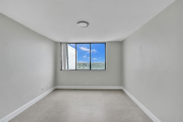 4222 Inverrary Boulevard 4810, Lauderhill, FL 33319