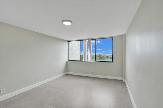 4222 Inverrary Boulevard 4810, Lauderhill, FL 33319