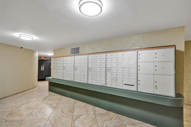 4222 Inverrary Boulevard 4810, Lauderhill, FL 33319