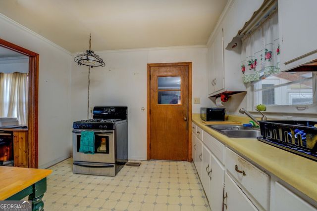 908 Nelson Street, Jackson, GA 30233