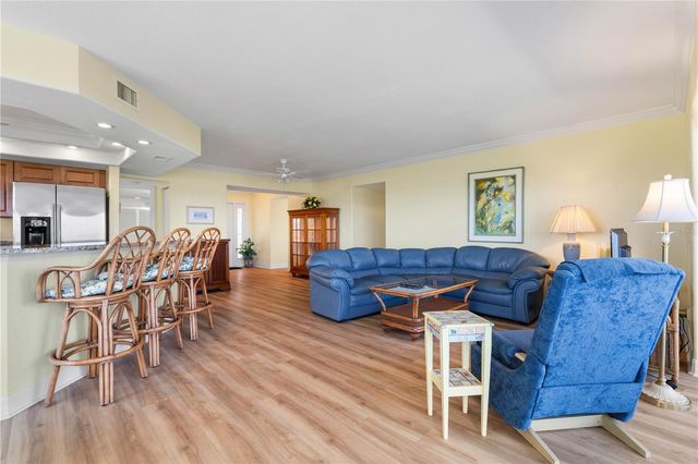 101 N MARION COURT 215, Punta Gorda, FL 33950