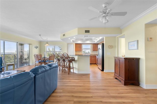 101 N MARION COURT 215, Punta Gorda, FL 33950