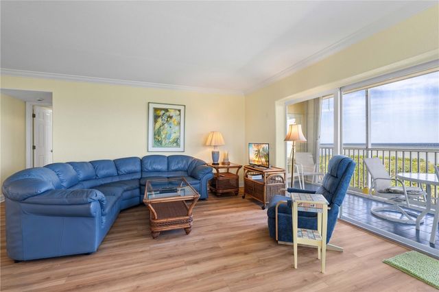 101 N MARION COURT 215, Punta Gorda, FL 33950