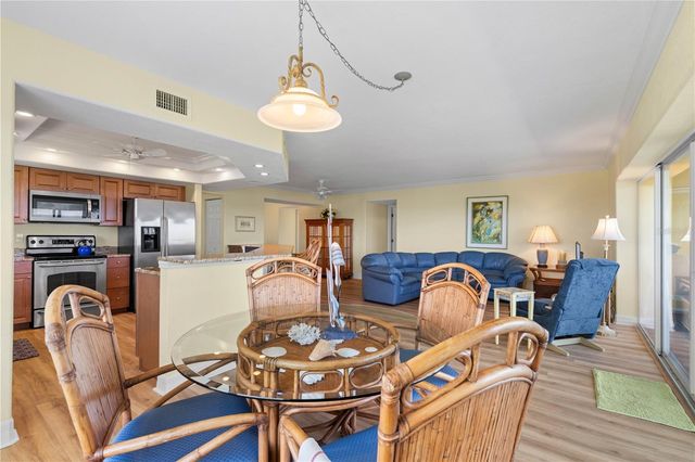 101 N MARION COURT 215, Punta Gorda, FL 33950