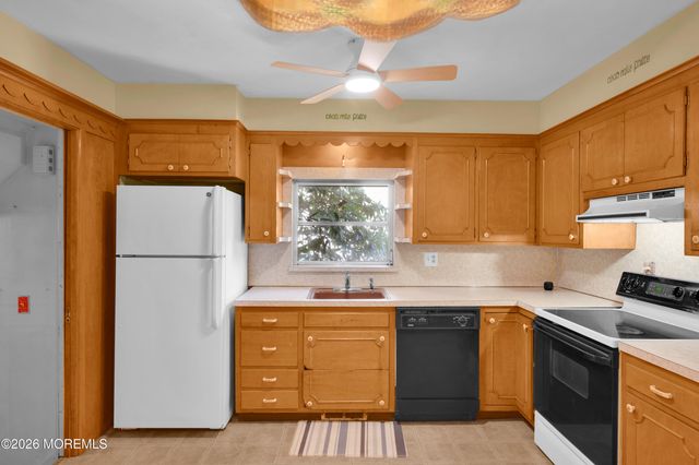 19 Murray Street, Freehold, NJ 07728