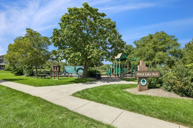 1169 Amber Drive, Cary, IL 60013