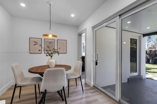 4401 NE 13th Ave, Oakland Park, FL 33334