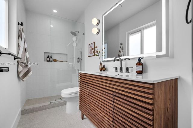 4401 NE 13th Ave, Oakland Park, FL 33334