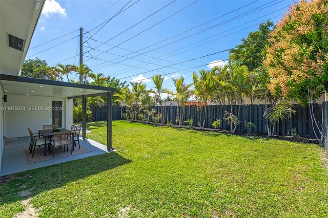 4401 NE 13th Ave, Oakland Park, FL 33334