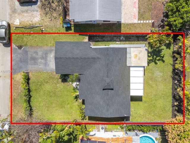 4401 NE 13th Ave, Oakland Park, FL 33334