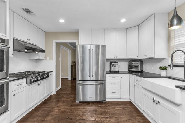 14829 Knollview Drive, Dallas, TX 75248
