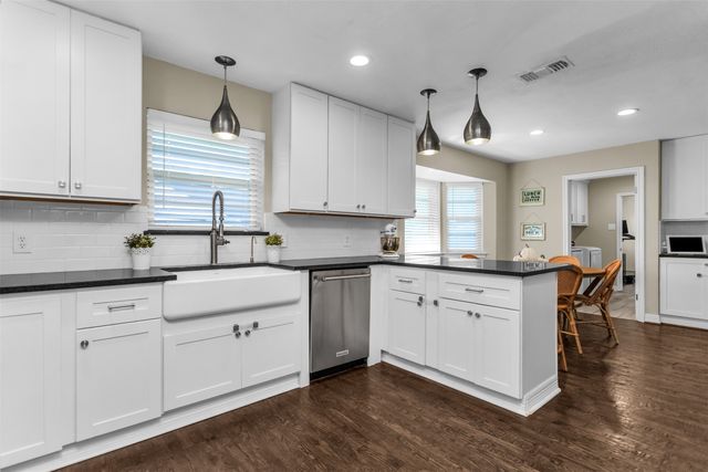 14829 Knollview Drive, Dallas, TX 75248