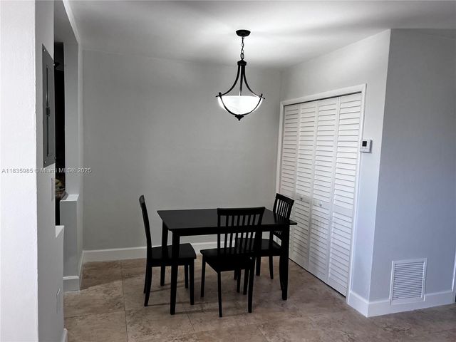 12590 NE 16th Ave 605, North Miami, FL 33161